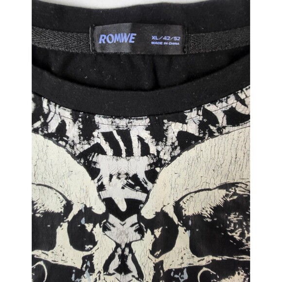 Romwe Mens XL Black Skull Demon Black Grunge Skater EMO Y2K Graphic Tshirt - Picture 3 of 6